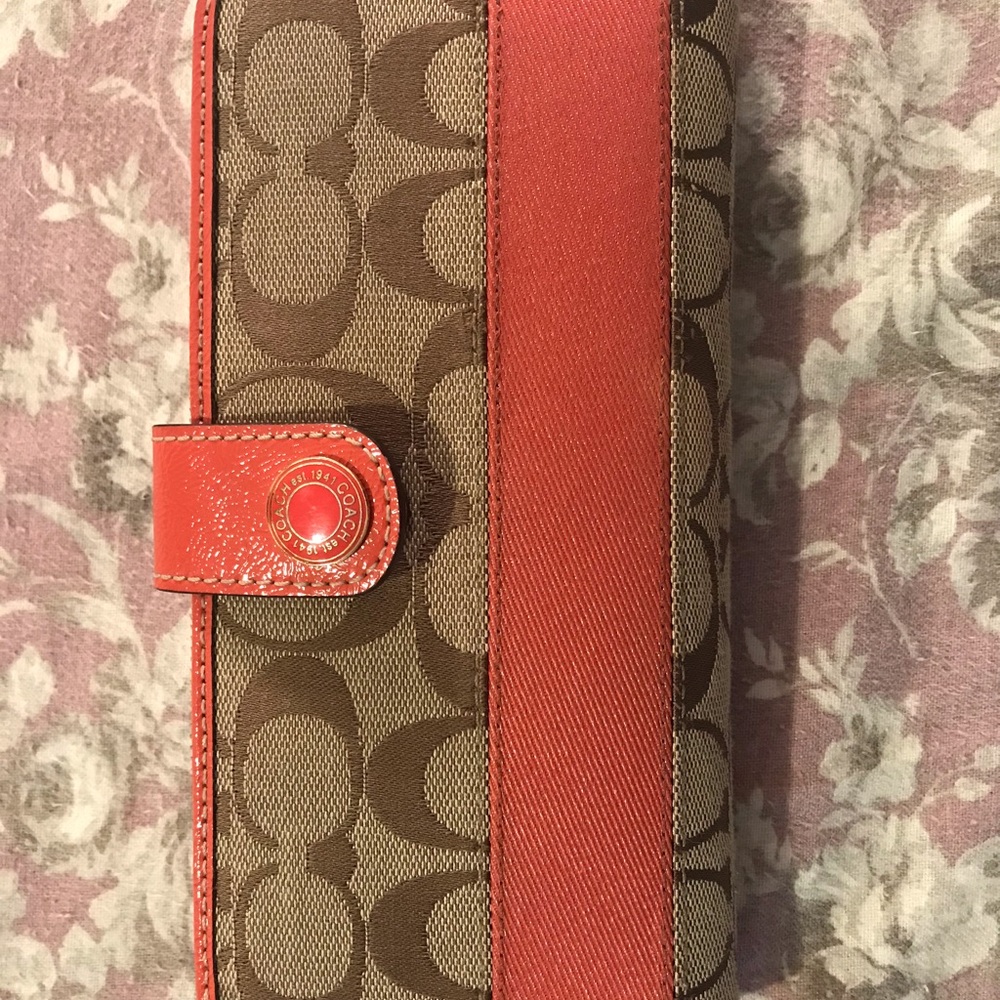 Coach signature wallet